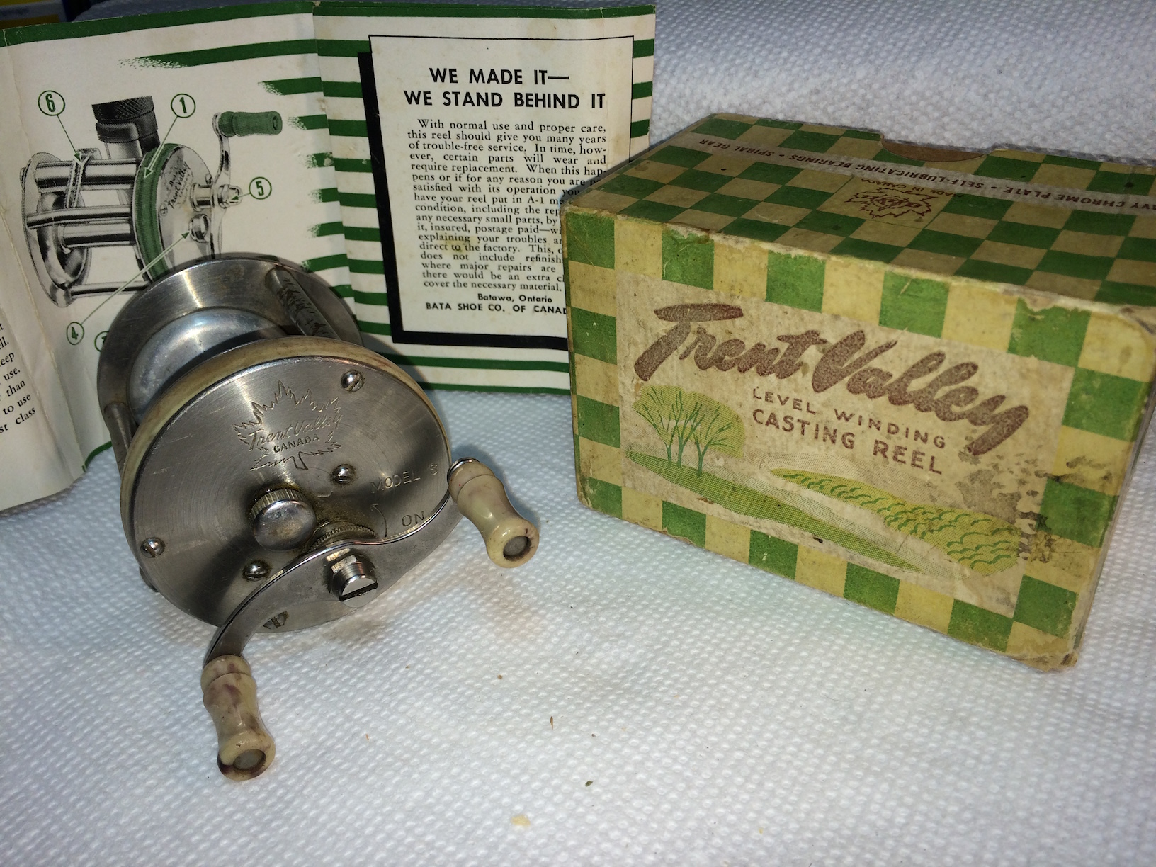 Vintage Pflueger Bait Casting Reel -  Canada