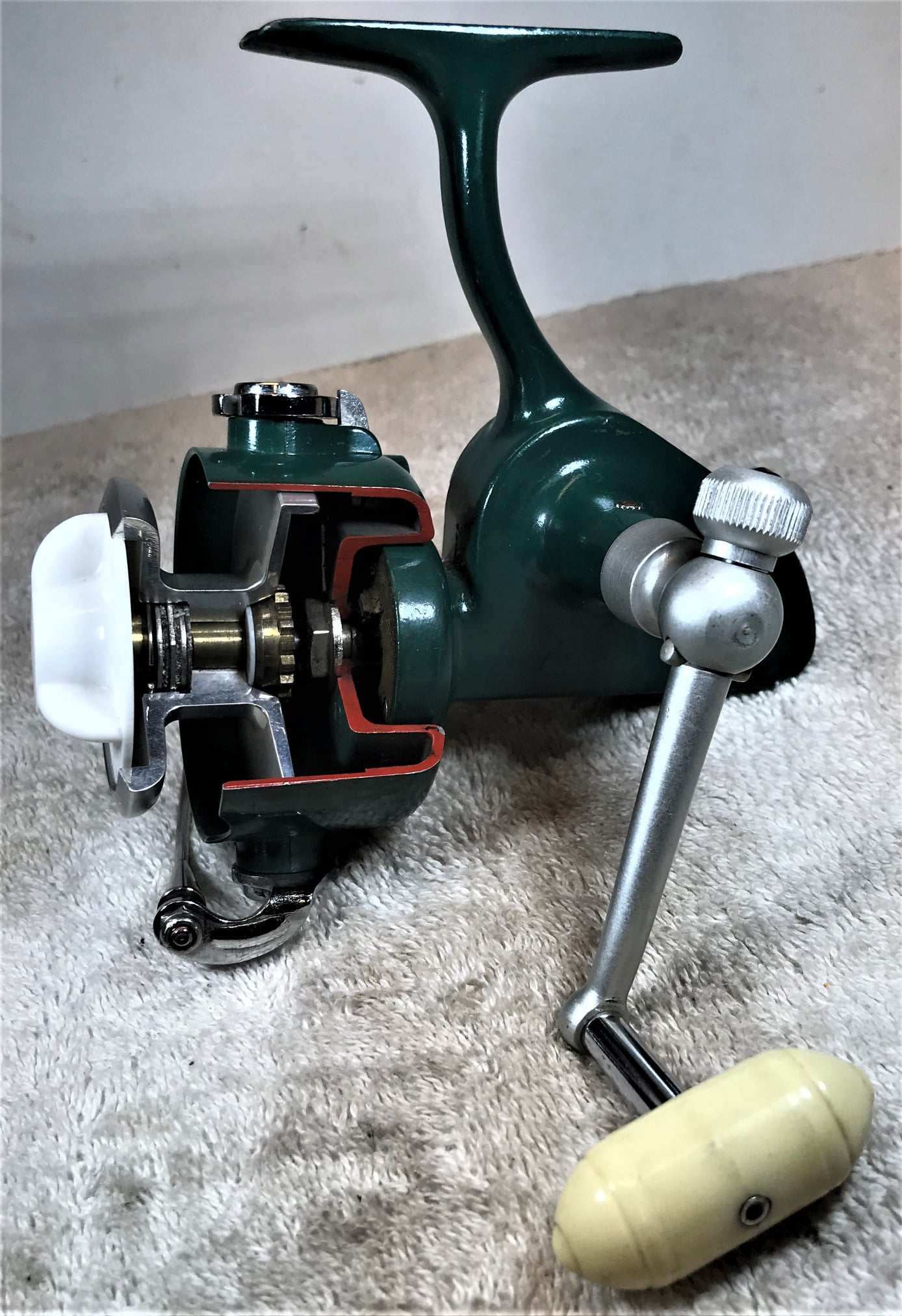 Penn SpinFisher 712Z How to take apart and service this classic spin  fishing reel 