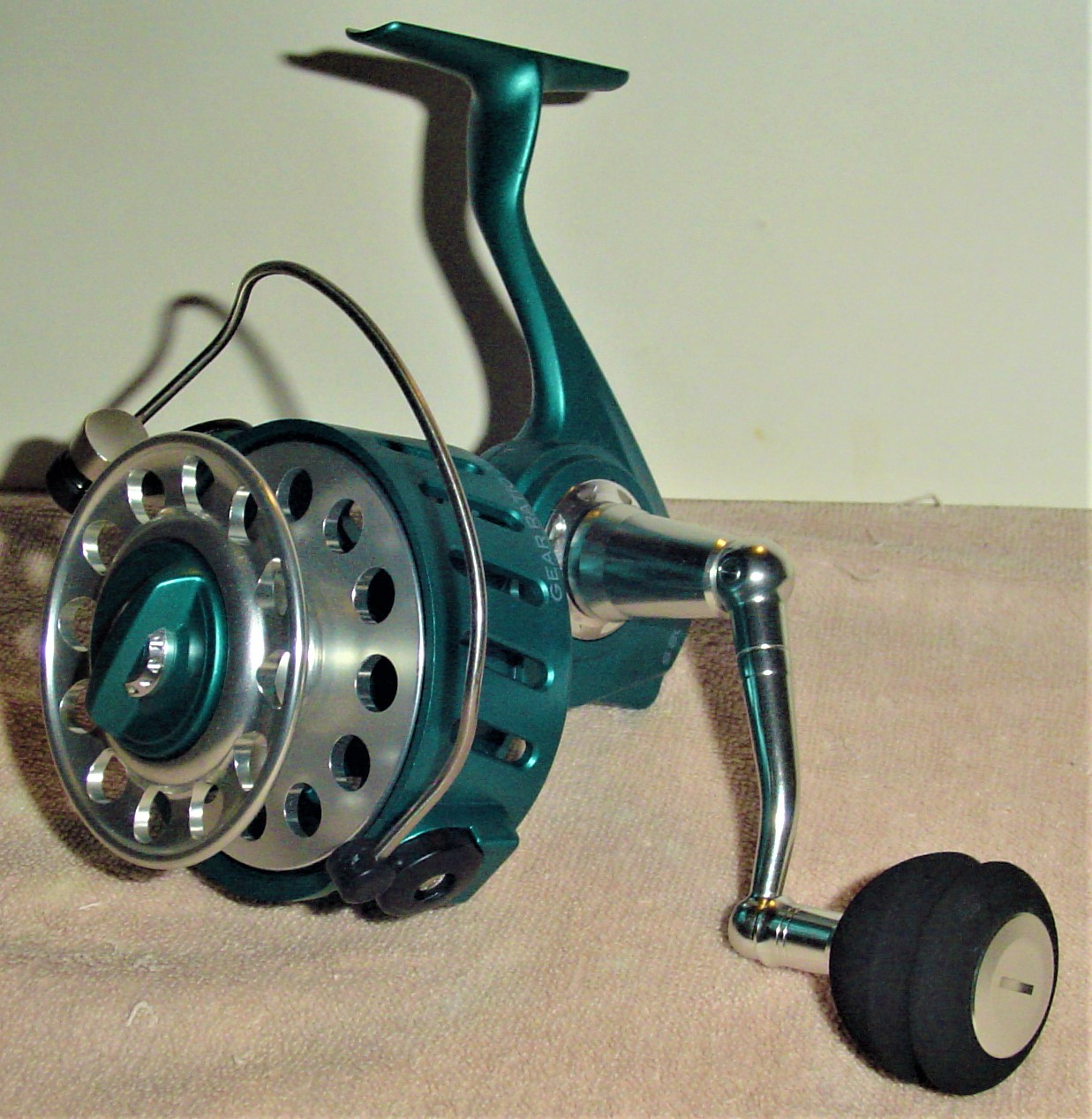 Vintage Penn 712 Greenie Spinning Reel with Box and Papers sold at auction  on 9th August